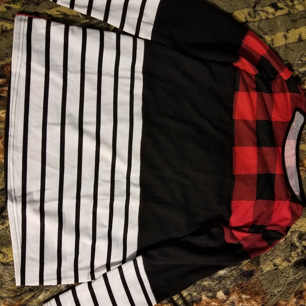 Red plaid top